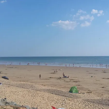 아파트 Aux Mouettes Les Pieds Dans L'eau Acces Direct A La Place 5 Personnes *