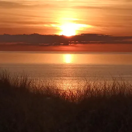 Aux Mouettes Les Pieds Dans L'eau Acces Direct A La Place 5 Personnes Apartment Saint-Hilaire-de-Riez