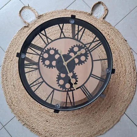 Apartment Aux Mouettes Les Pieds Dans L'eau Acces Direct A La Place 5 Personnes Saint-Hilaire-de-Riez